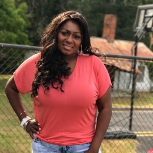 Meet your Posher, Yolanda